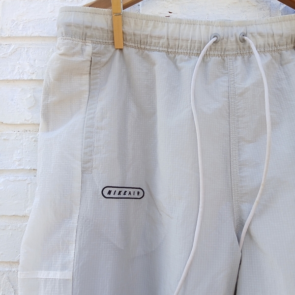 Nike Wind Track Pants Nylon Beige Gray XL - Picture 4 of 11